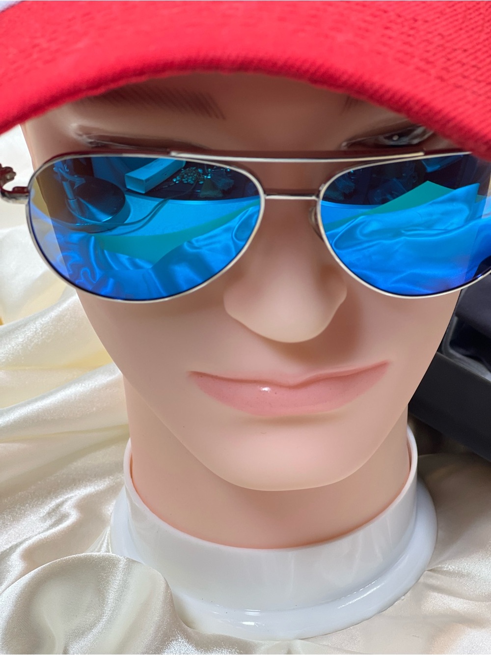 Blue Mirror Aviator Sunglasses - Stylish Metal Frame